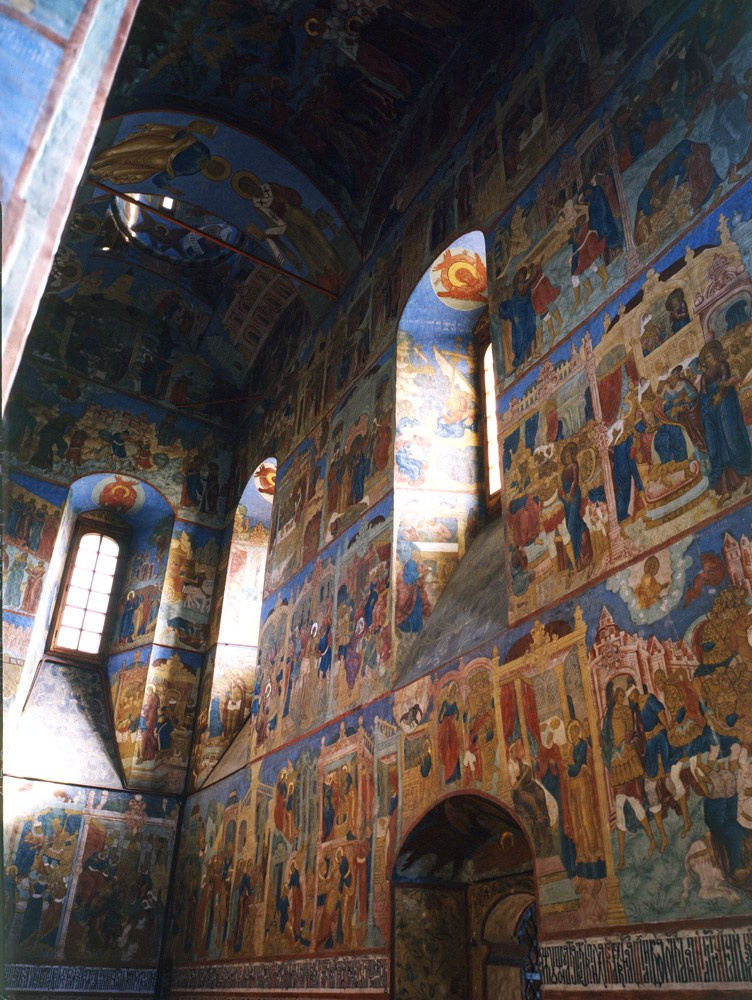 Интерьер Троицкого собора