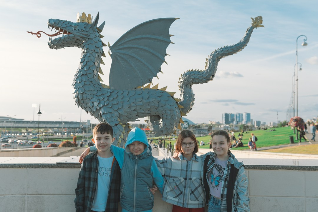 Фотопрогулка одноклассников. 2 класс