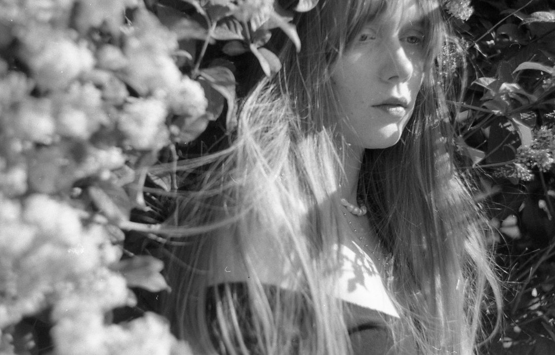 Daria & Hat (120 mm). Портретный фотограф в Санкт-Петербурге Ольга Муранова