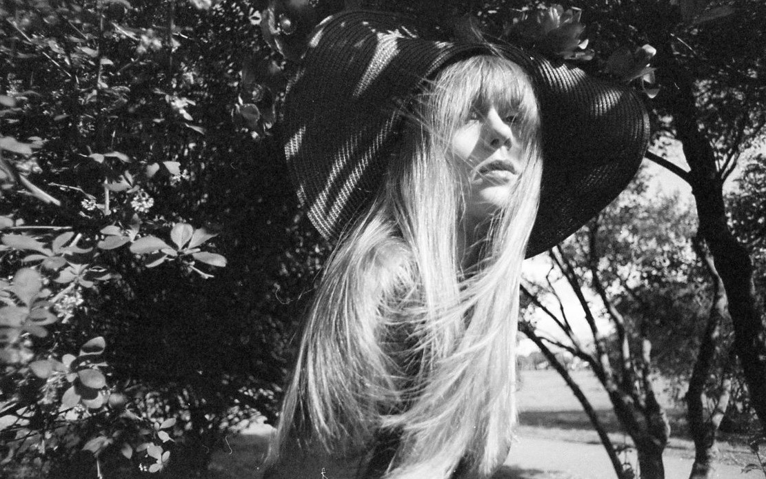 Daria & Hat (120 mm). Портретный фотограф в Санкт-Петербурге Ольга Муранова