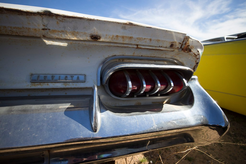 Ретро- авторазборка, США, 2013. Фотограф Василий Буланов