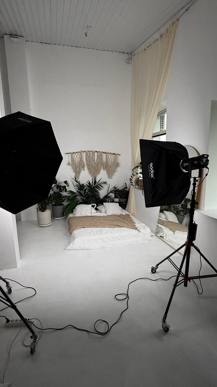 Семейная фотостудия ProPhoto в Сургуте, профессиональная съемка семей, пар и индивидуальных портретов от фотографа Анны Старцевой.