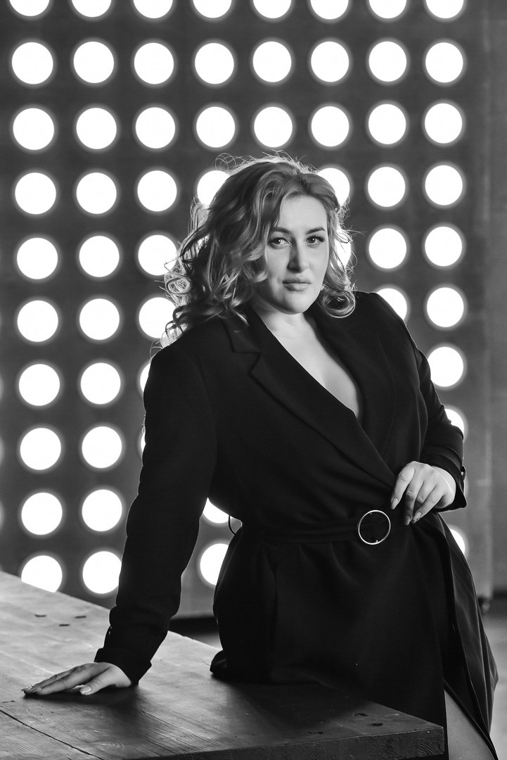 Галерея студийных женских портретов + стрит