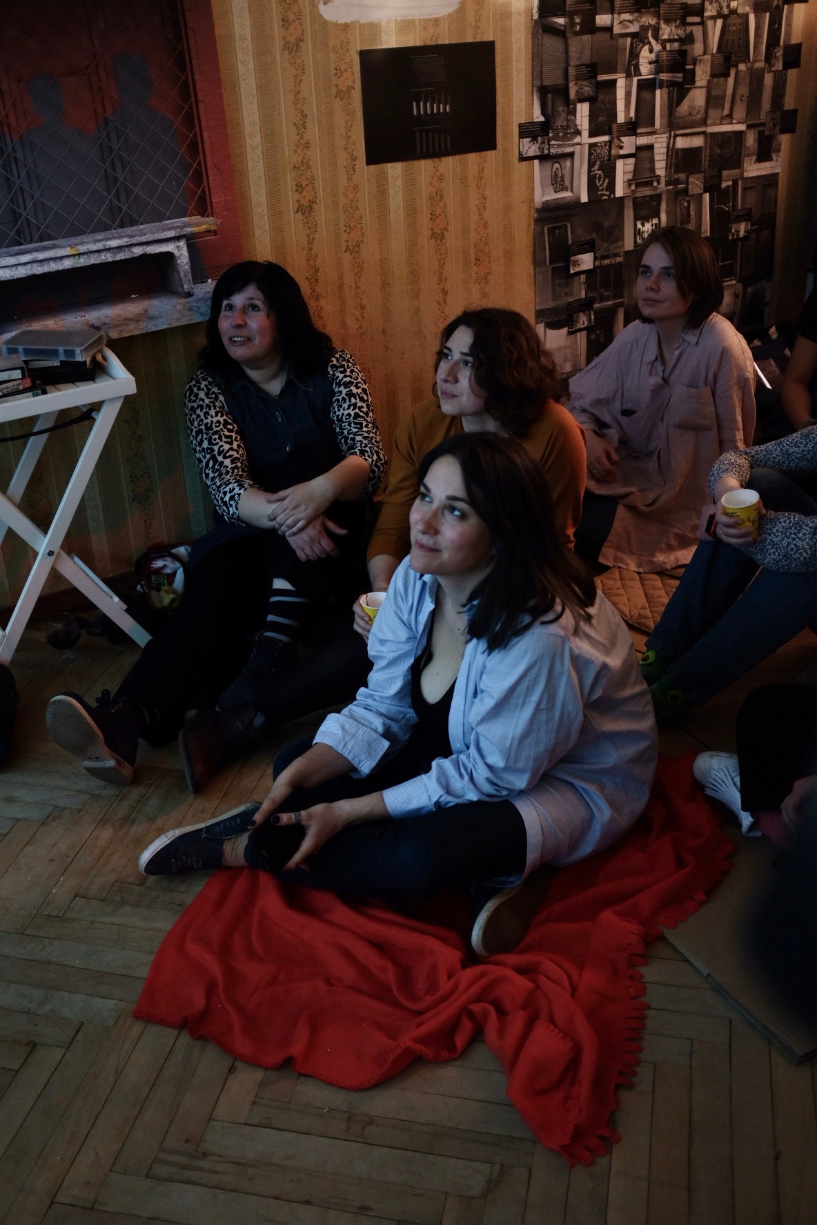 Там, где останется прошлое. Asya Bobritskaya is a multidisciplinary artist