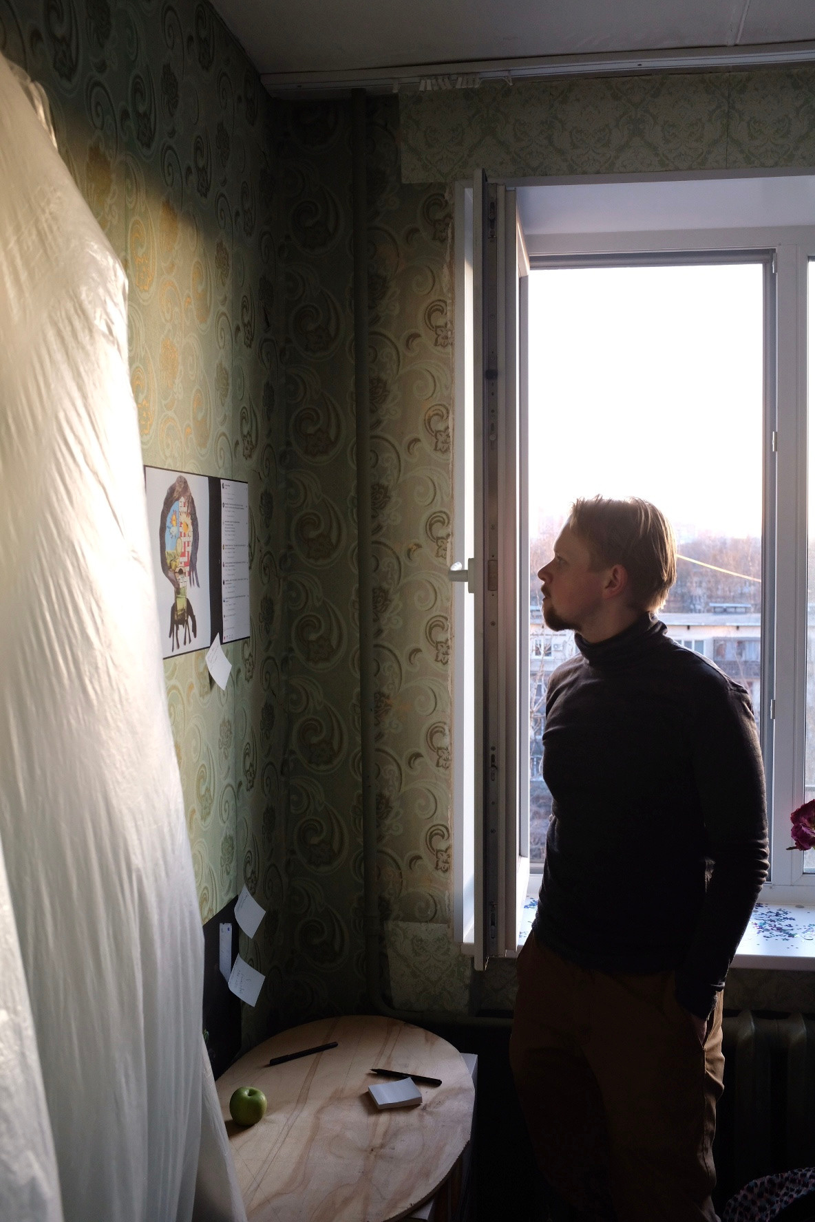 Там, где останется прошлое. Asya Bobritskaya is a multidisciplinary artist