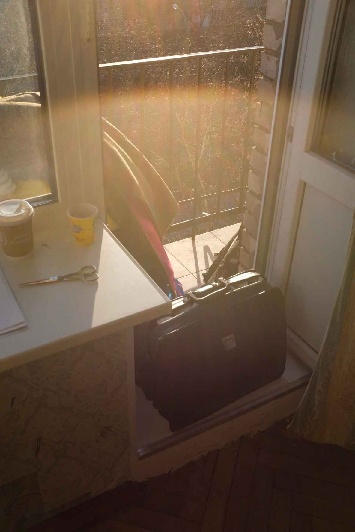 Там, где останется прошлое. Asya Bobritskaya is a multidisciplinary artist