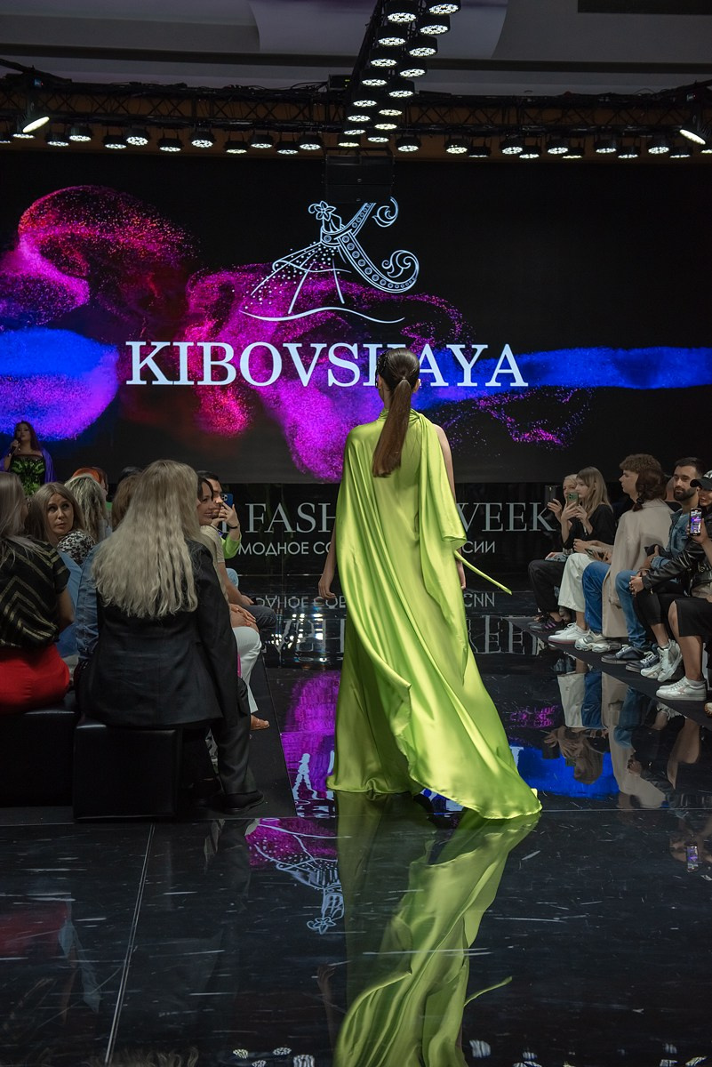 SochiFashionWeek2024 дизайнер Кибовская. Семейный и коммерческий фотограф в Сочи Александр Бодунов