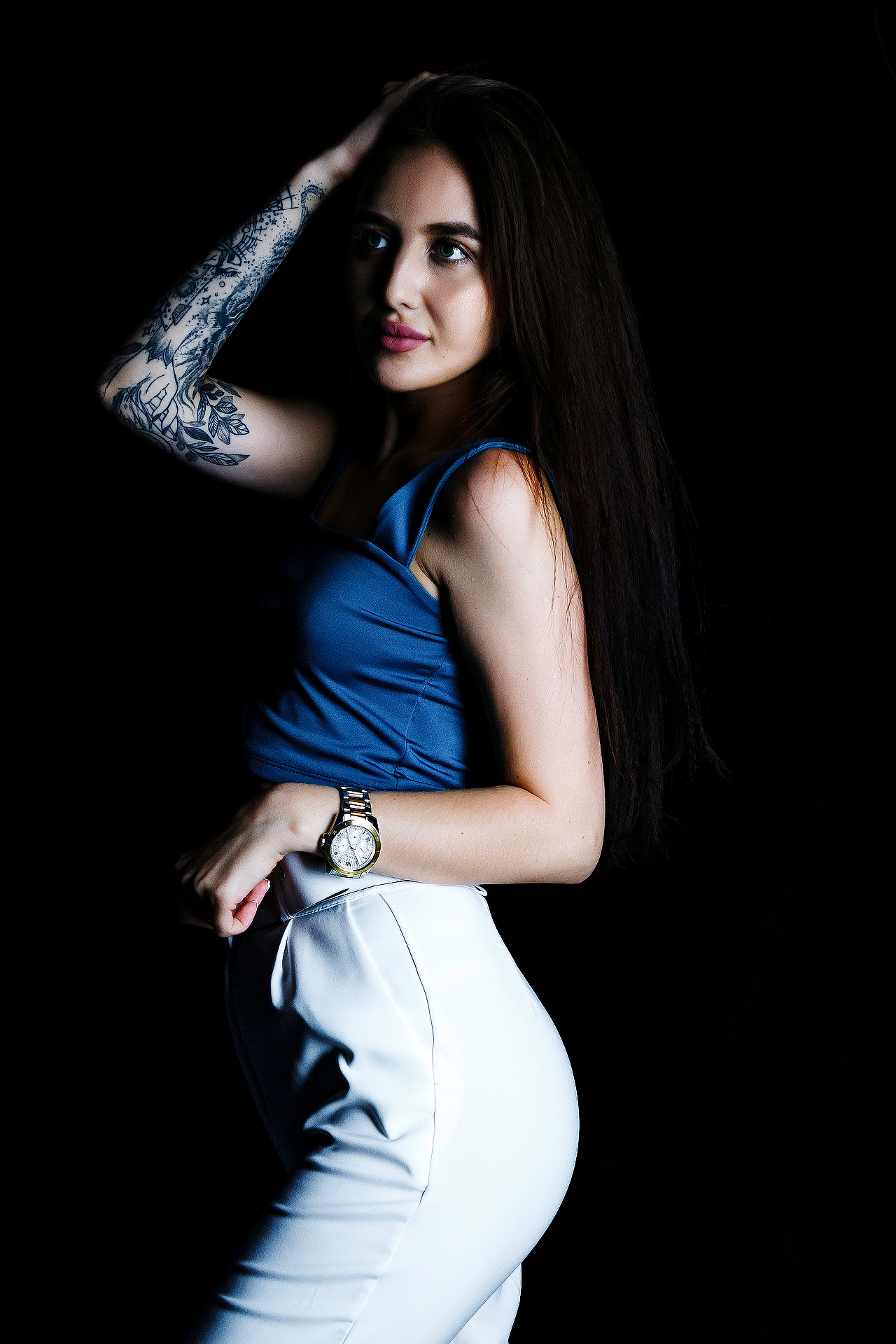 Фотограф в Нур-Султане Астане. фотосессии портреты студийные Strit. Свадебный фотограф Григорий Белый Астана