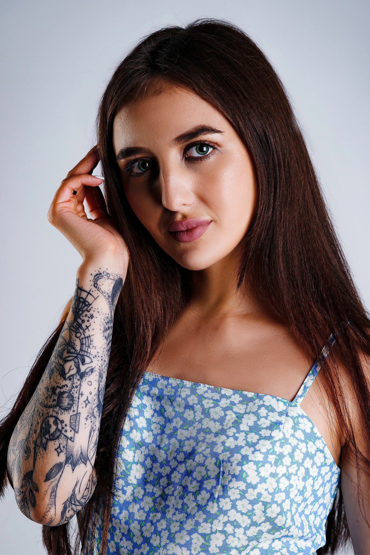 Фотограф в Нур-Султане Астане. фотосессии портреты студийные Strit. Свадебный фотограф Григорий Белый Астана