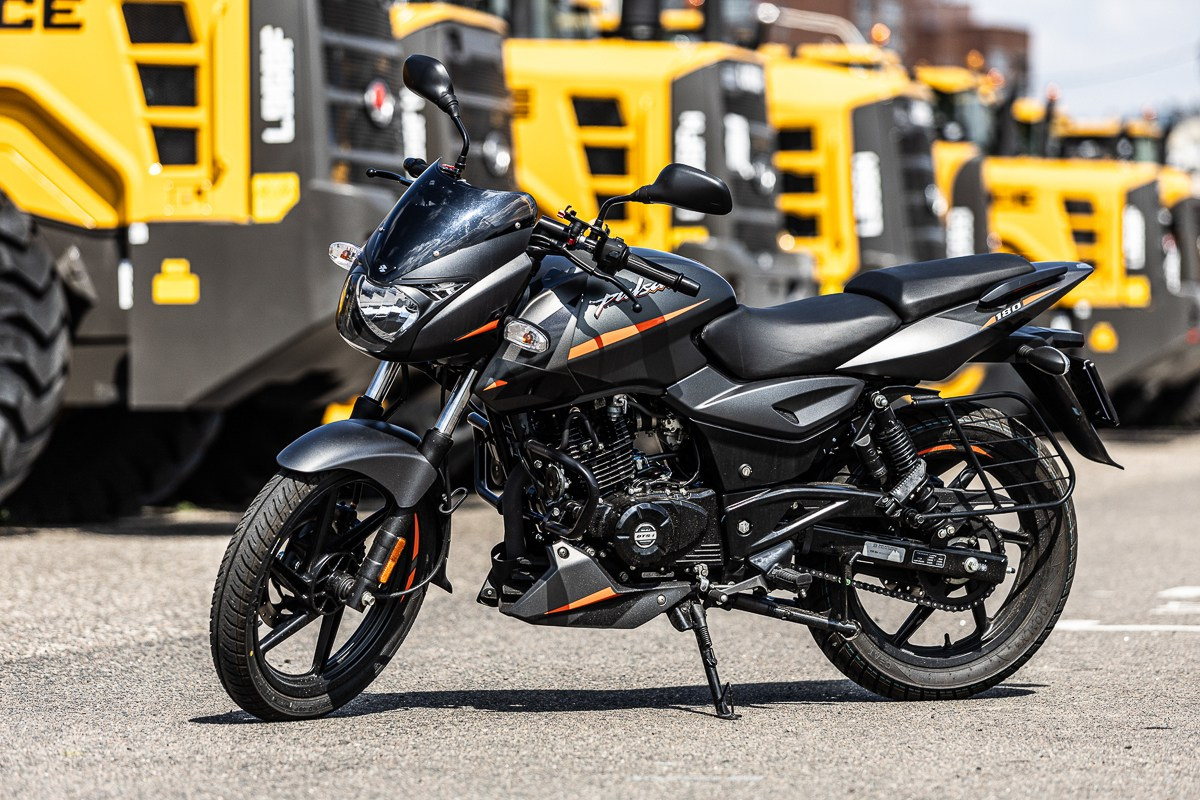 Авто. Фотограф Александр Ямпольский