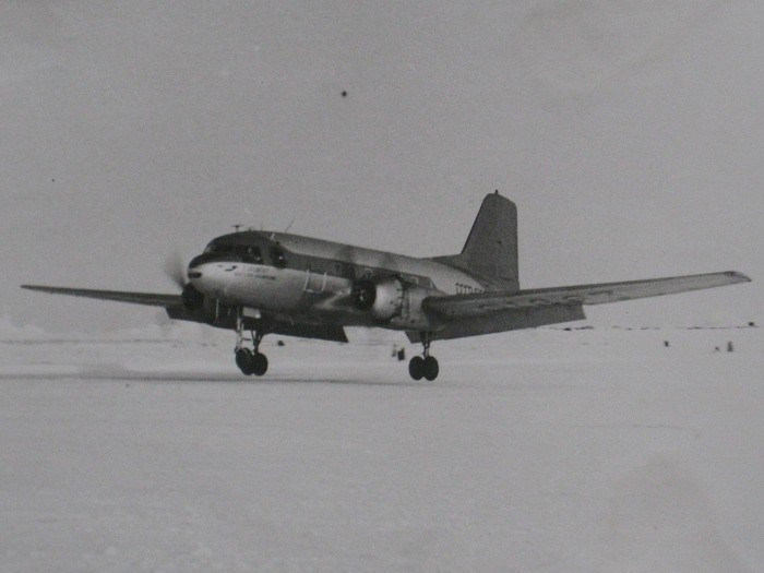 Исторические фотографии. Фотоальбом показывающий увлекательный мир авиации и мир медведей Андрея Иванова