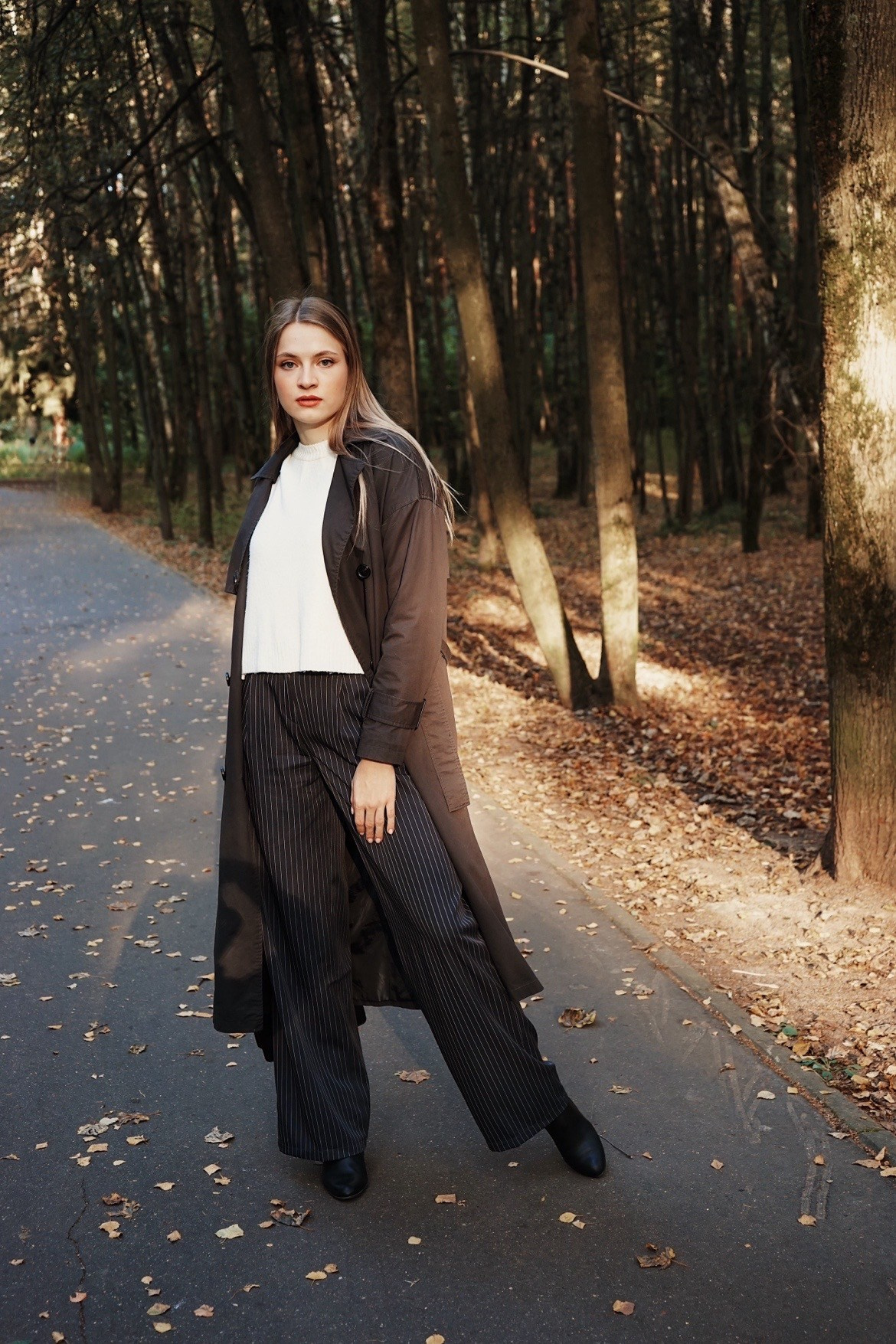 Анна, осенний парк. Женский фотограф в Москве Уварова Анастасия