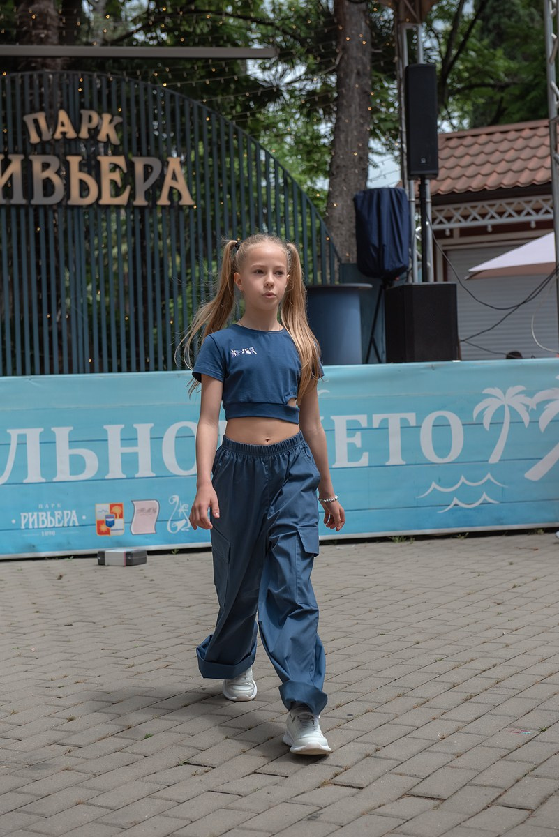 Парк Ривьера дефиле HAPPYkids. Семейный и коммерческий фотограф в Сочи Александр Бодунов