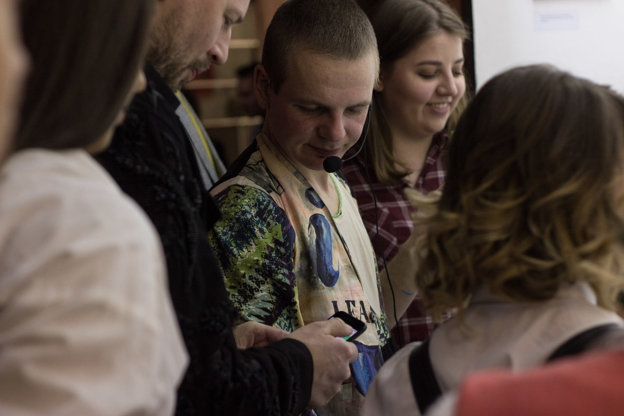 Акцион Кости. Акцион Кости - это игра на произведения искусства