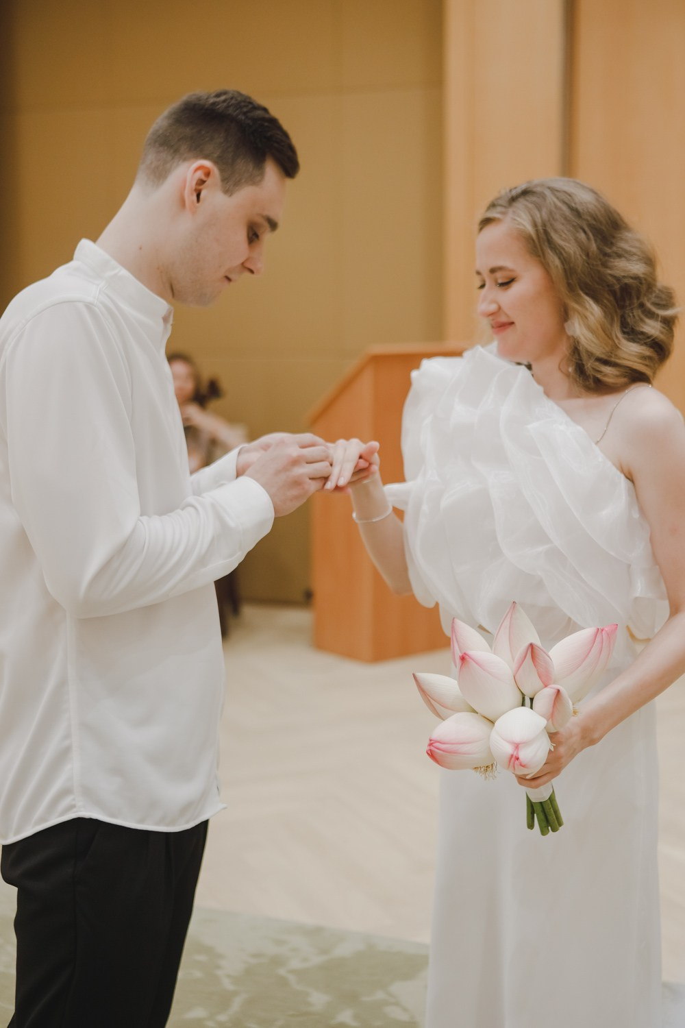 Артем и Ира (ЗАГС и прогулка). Семейный и свадебный фотограф в Нижнем Новгороде