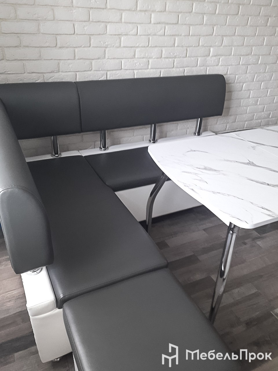 Обеденные столы и барные стойки. Главная