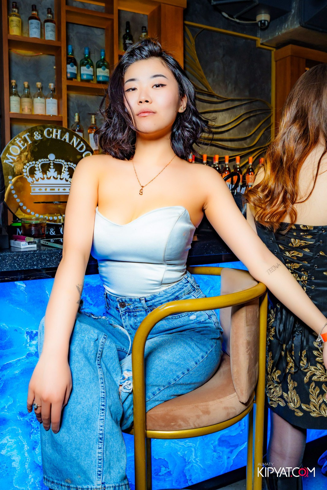 LAUREATE KARAOKE HALL. КИПЯТКОМ АЛМАТЫ!