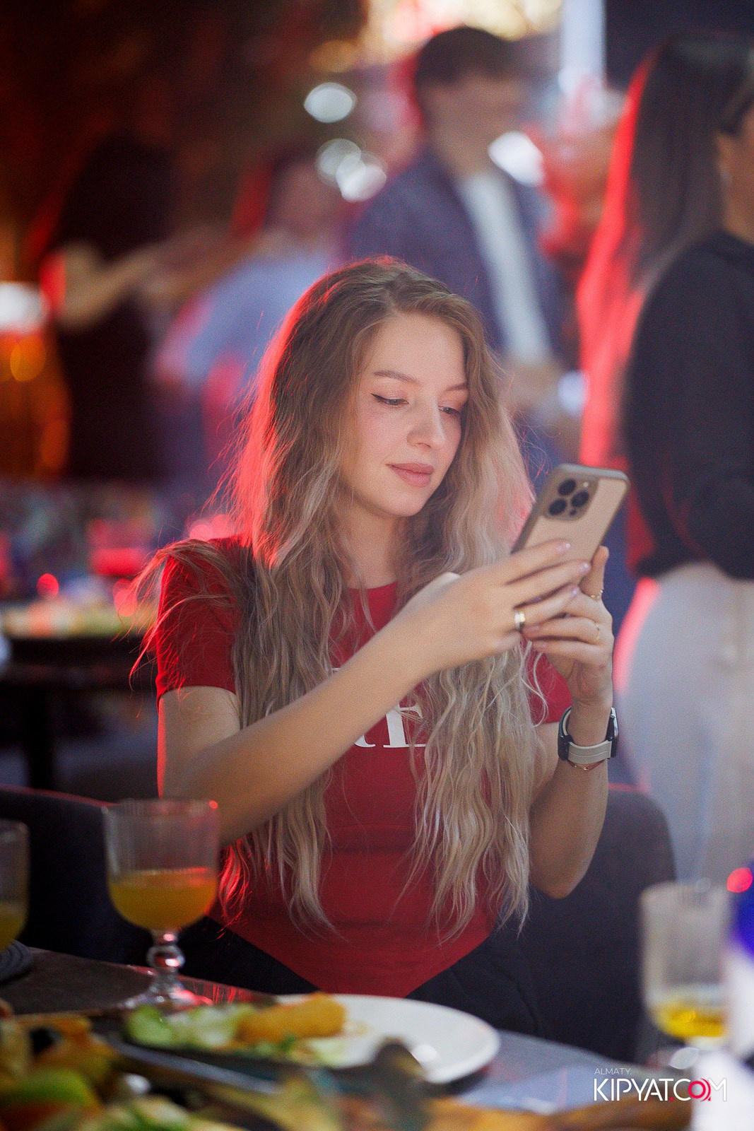 FRIENDS BAR & TERRACE. КИПЯТКОМ АЛМАТЫ! Фотосъемка мероприятий в Алматы