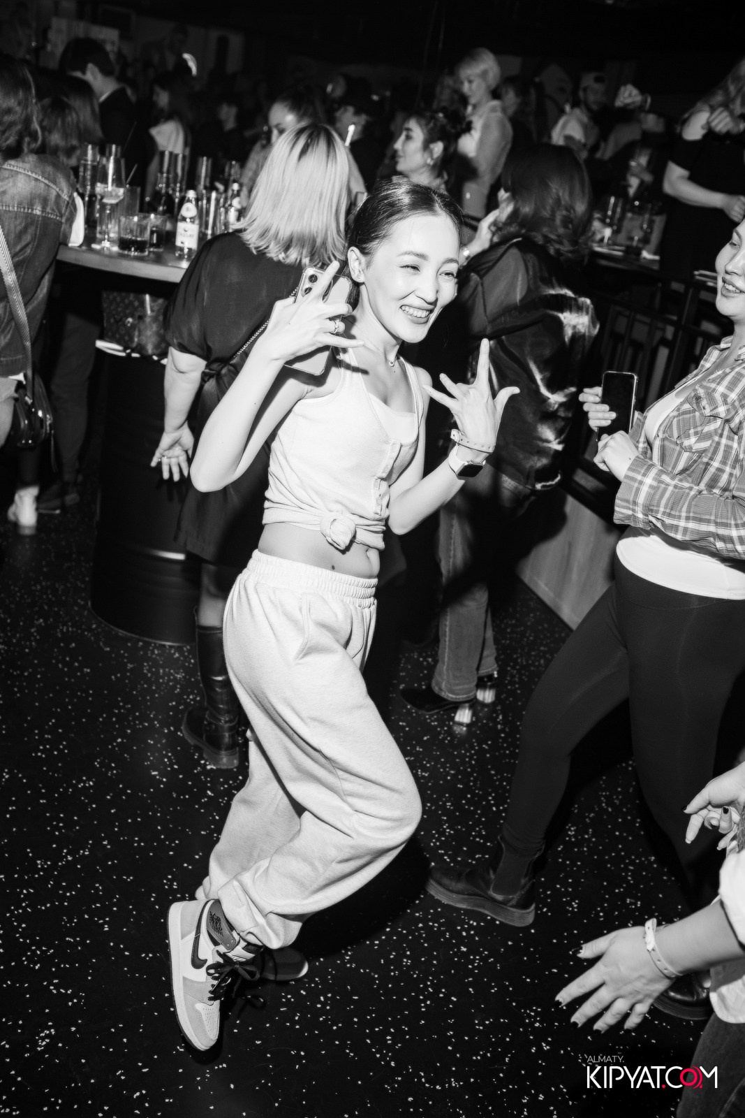 BEAUTY ЁЛКА SANTA BARBARA SPECIAL GUEST ГРУППА MILLENIUM 5 ТРИБЬЮТ ШОУ. КИПЯТКОМ АЛМАТЫ! Фотосъемка мероприятий в Алматы