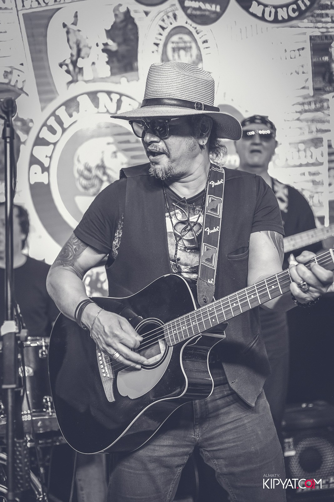 PAULANER. КИПЯТКОМ АЛМАТЫ!