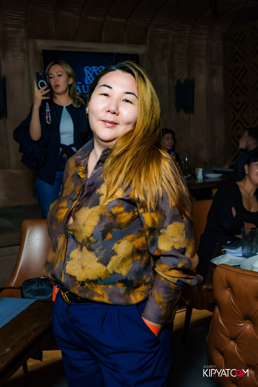 LAUREATE KARAOKE HALL. КИПЯТКОМ АЛМАТЫ!