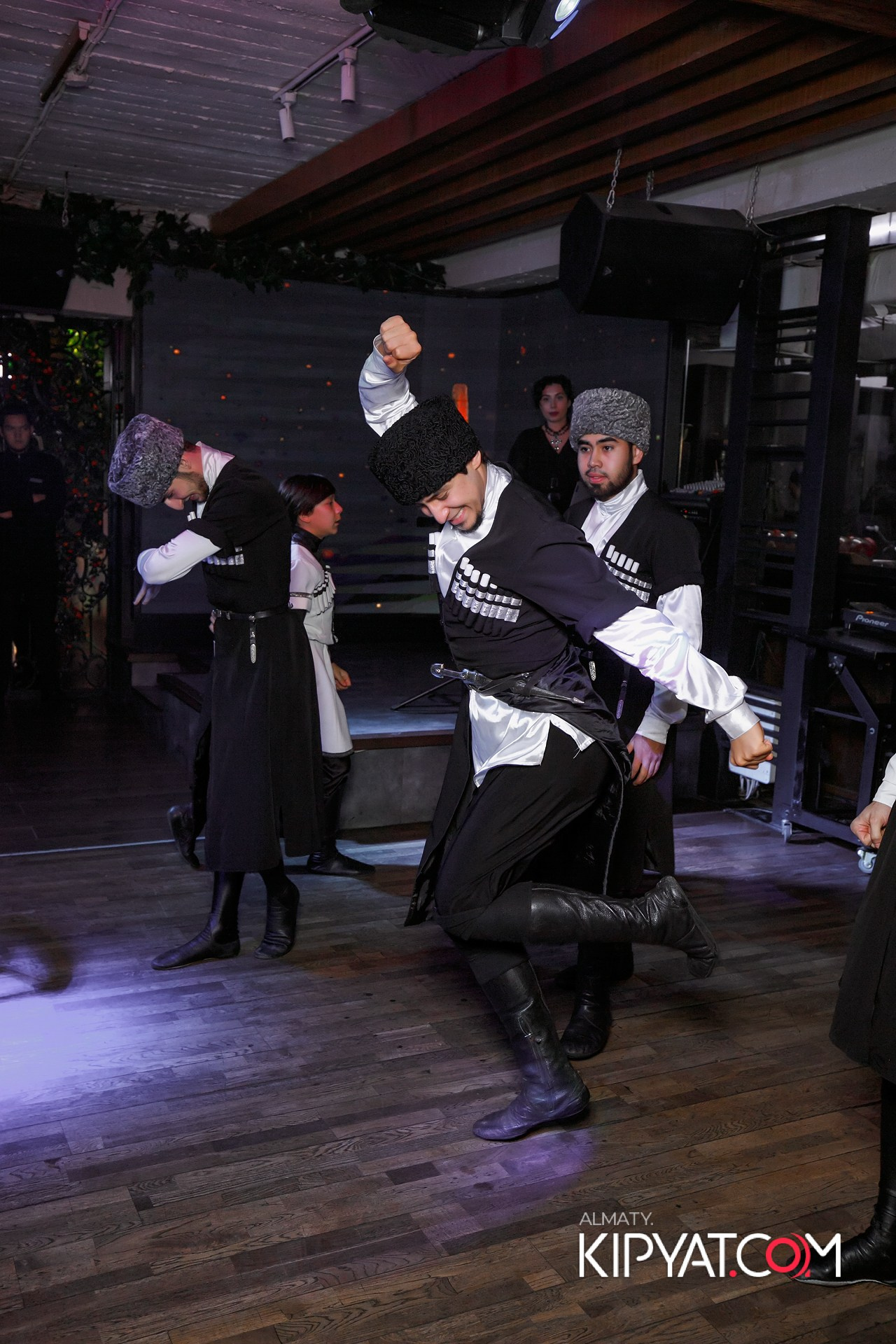 ВАХТАНГУРИ. КИПЯТКОМ АЛМАТЫ!