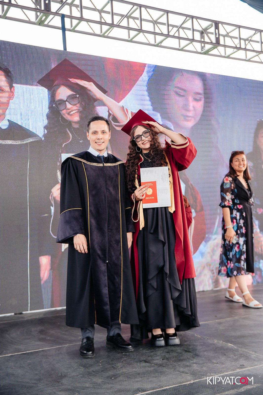ВРУЧЕНИЕ ДИПЛОМОВ — НАРХОЗ КОЛЛЕДЖ. Part 3. КИПЯТКОМ АЛМАТЫ!