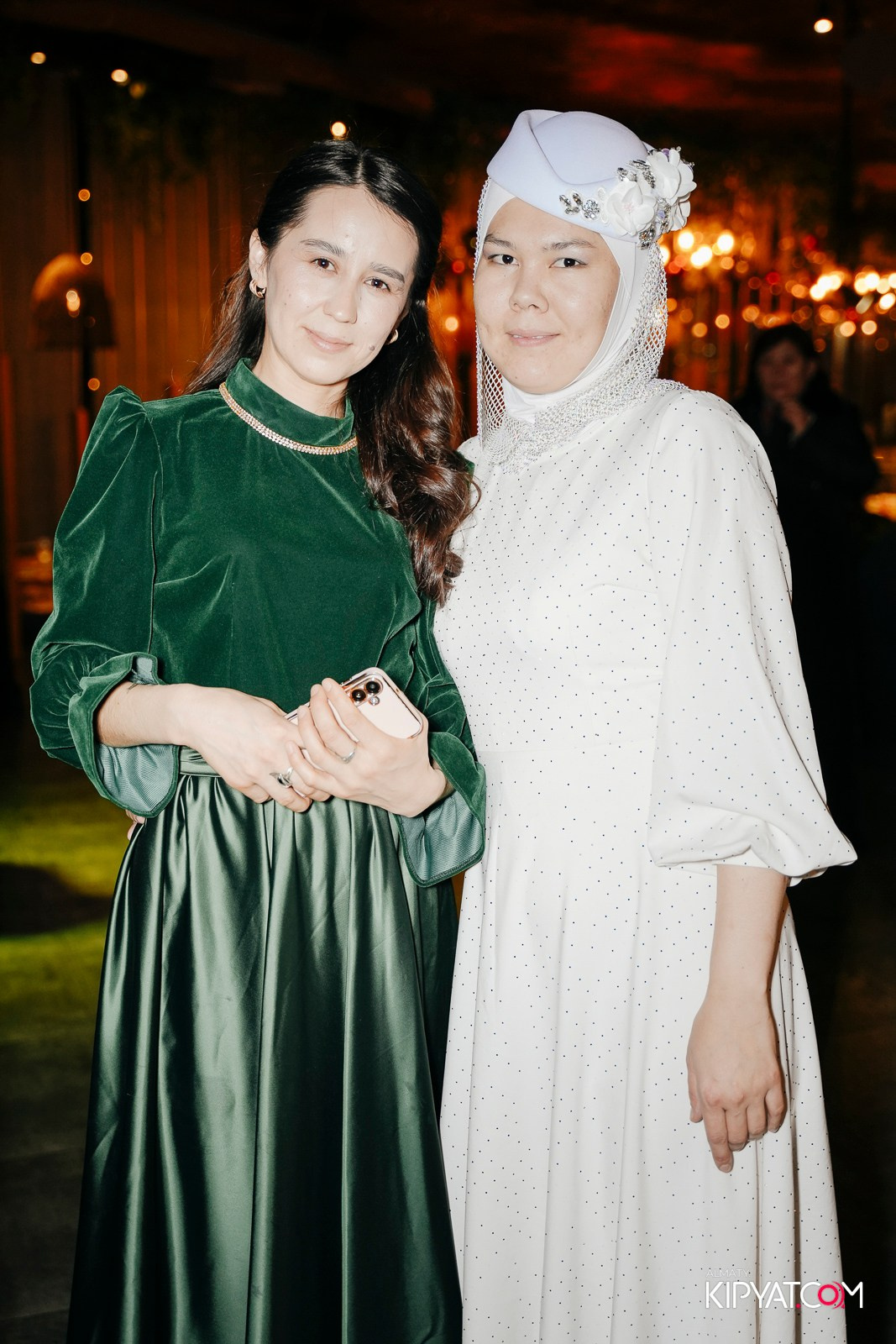 КАФЕ ЖАСМИН НА ЯССАУИ. КИПЯТКОМ АЛМАТЫ! Фотосъемка мероприятий в Алматы