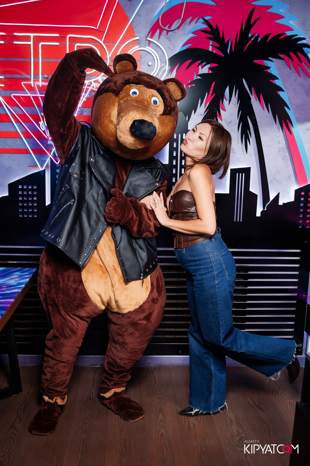 УХО И МЕДВЕДЬ НА ГАГАРИНА. КИПЯТКОМ АЛМАТЫ! Фотосъемка мероприятий в Алматы