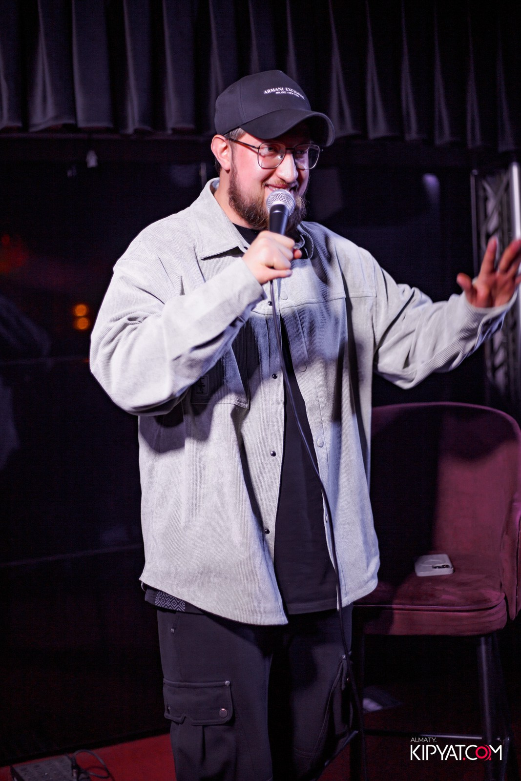 STAND UP КОНЦЕРТ АЛЕКСАНДРА МЕРКУЛЬ ESTATE KARAOKE BAR. КИПЯТКОМ АЛМАТЫ! Фотосъемка мероприятий в Алматы