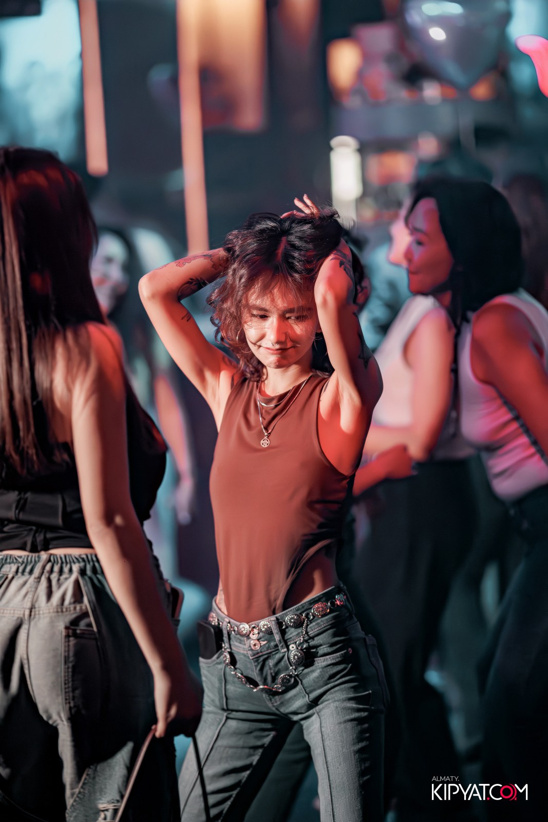 SANTA RAVE В НОЧНОМ КЛУБЕ SANTA BARBARA. КИПЯТКОМ АЛМАТЫ!