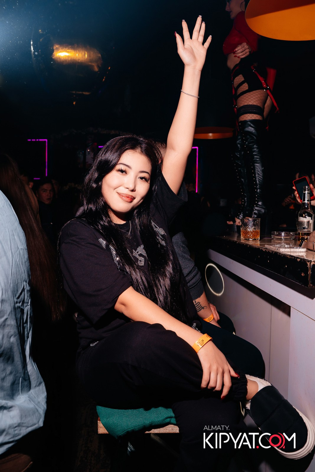 UYAT EMES BAR. КИПЯТКОМ АЛМАТЫ!