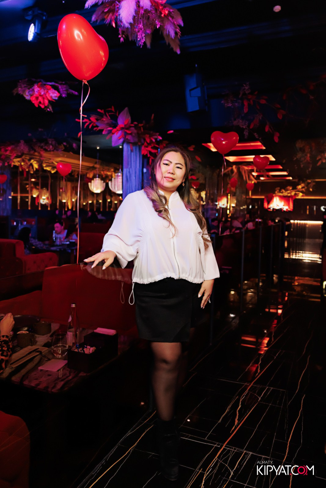 БАР ПАНАЕХАЛИ НА ДОСТЫК. КИПЯТКОМ АЛМАТЫ!