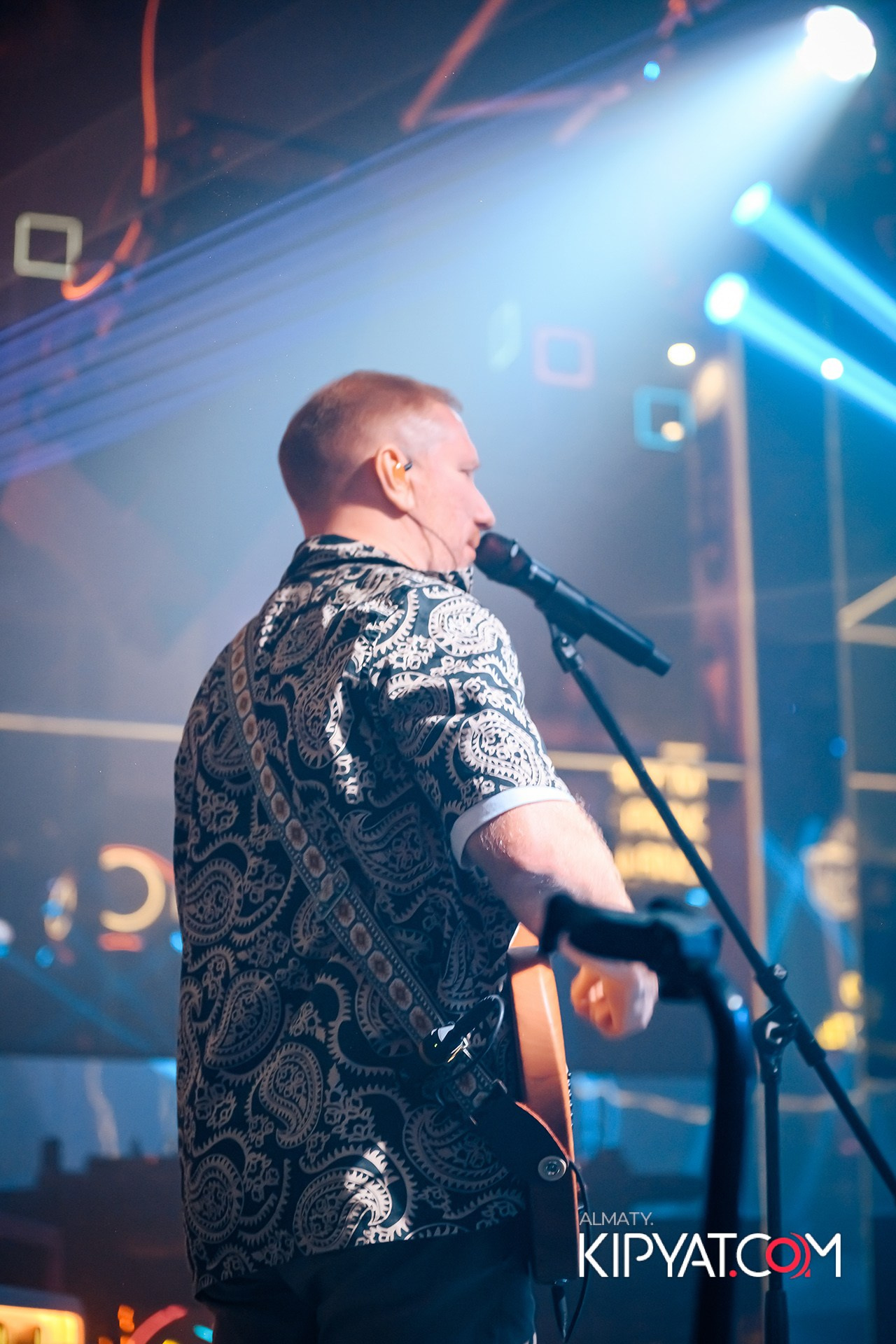 SANTA BARBARA ВЫСТУПЛЕНИЕ ГРУППЫ БРАТЬЯ ГРИММ. КИПЯТКОМ АЛМАТЫ!