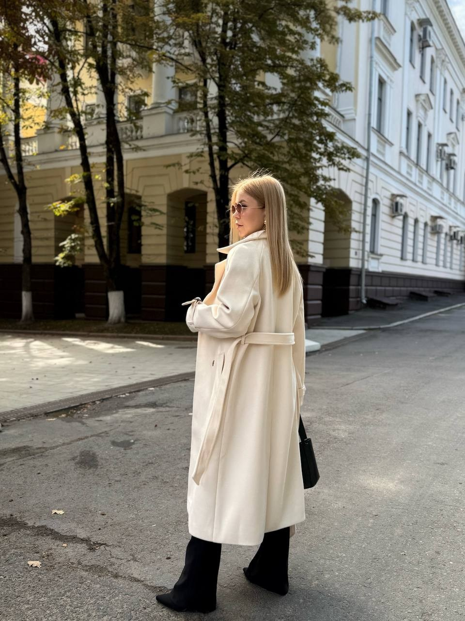 Катерина Х  Рзмер S, Рост 162, Параметры: 85/65/95. LUNAPRO Дом стильных, сборных и индивидуальных съемок для брендов