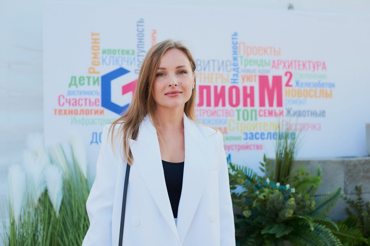 Репортаж для VIP зоны КПД Газстрой: выступление Родиона и Олега Газмановых. Репортажный и женский фотограф в Новосибирске