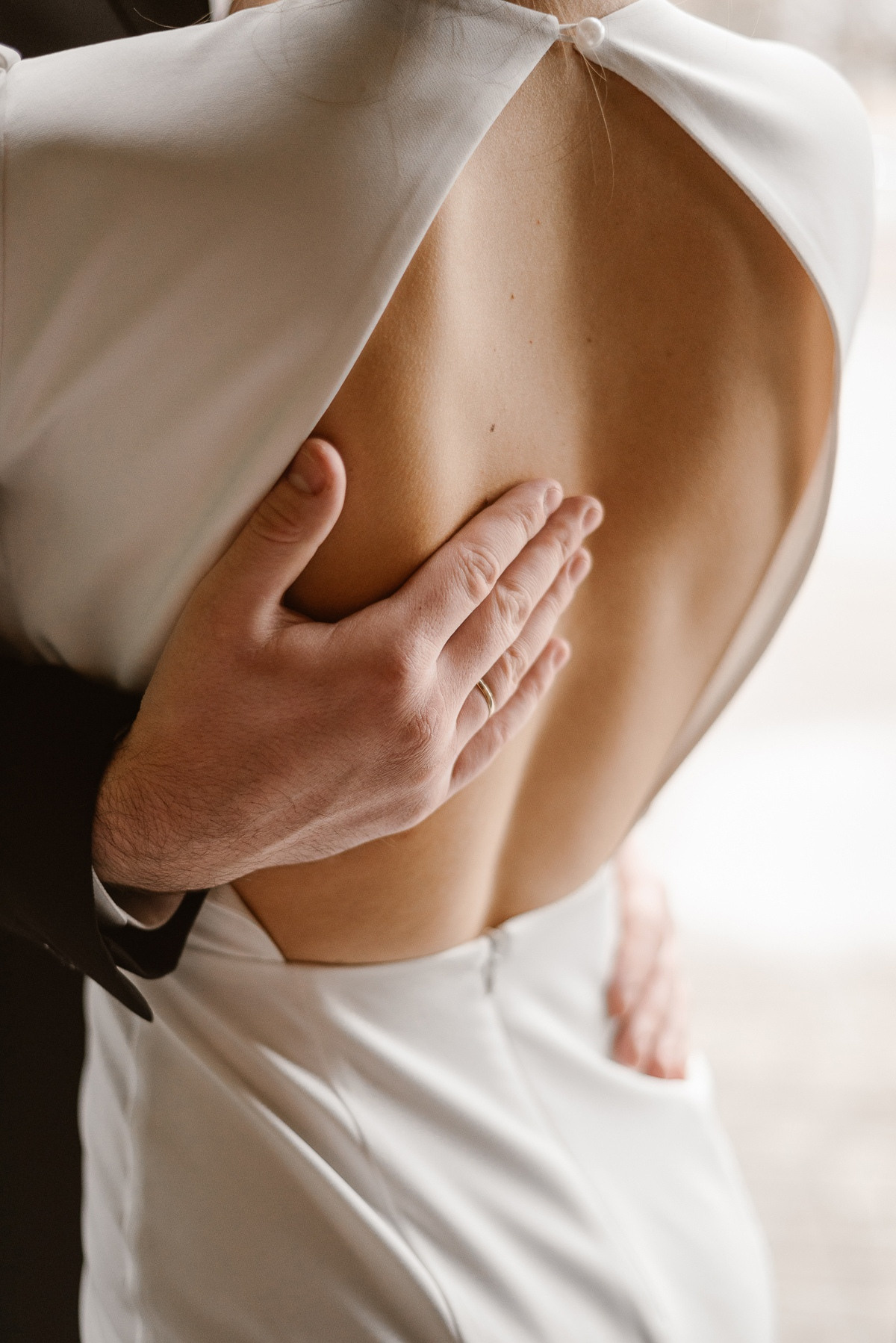 Фотосессия невесты Юли в свадебном платье Элей от салона-ателье Бонжур. Свадебный салон-ателье Бонжур в Минске Bonjour