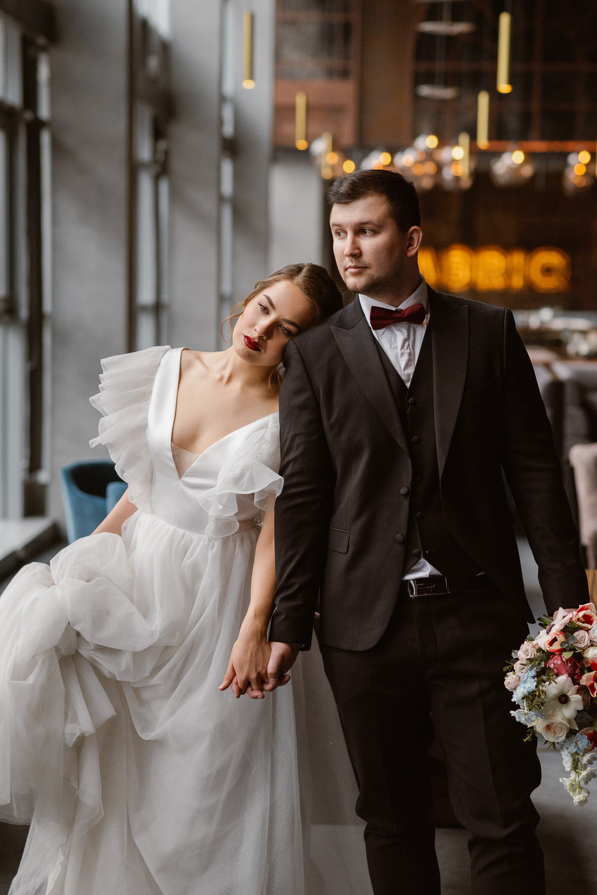 Фотосессия невесты Ирины в свадебном платье Сабина от салона Бонжур. Свадебный салон-ателье Бонжур в Минске Bonjour