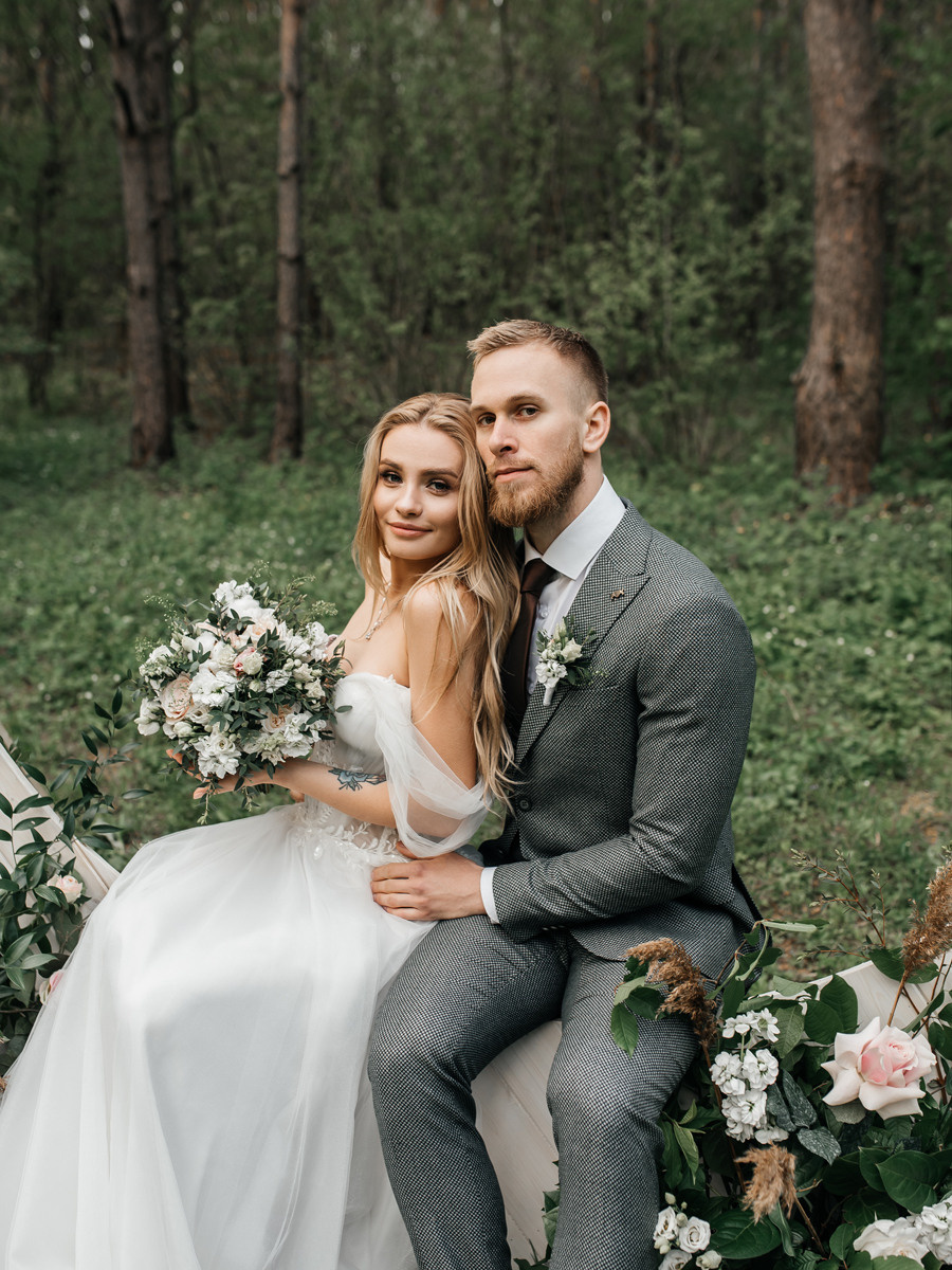 Виктория и Артем. Свадебный салон-ателье Бонжур в Минске Bonjour