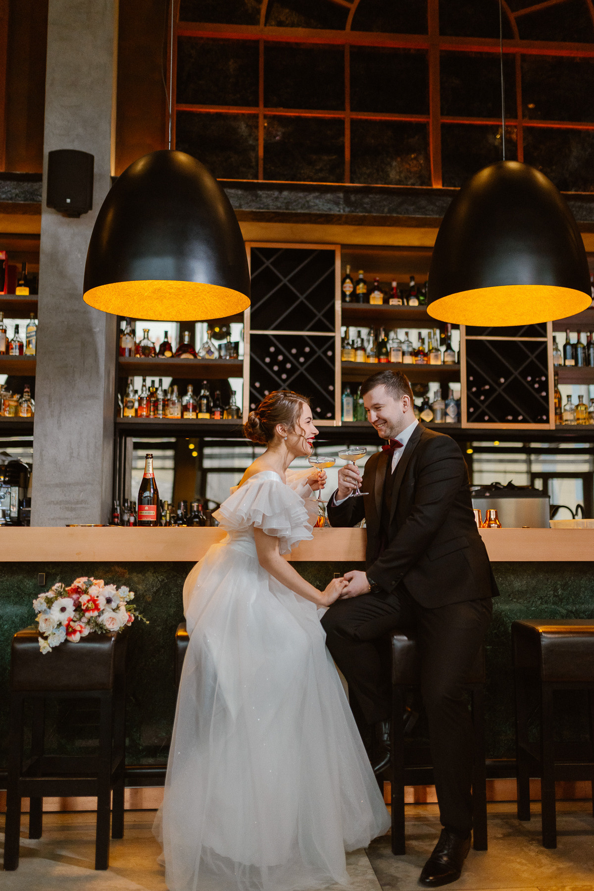 Фотосессия невесты Ирины в свадебном платье Сабина от салона Бонжур. Свадебный салон-ателье Бонжур в Минске Bonjour