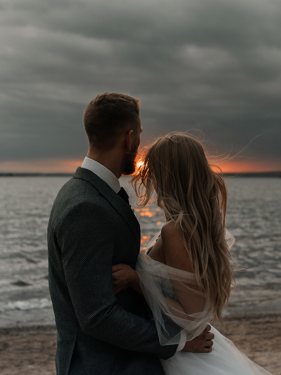 Виктория и Артем. Свадебный салон-ателье Бонжур в Минске Bonjour