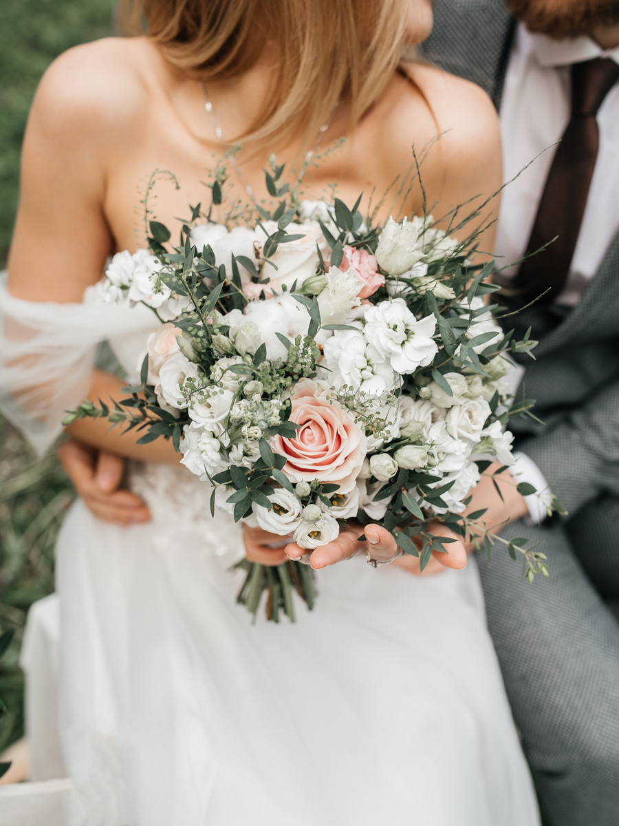 Виктория и Артем. Свадебный салон-ателье Бонжур в Минске Bonjour