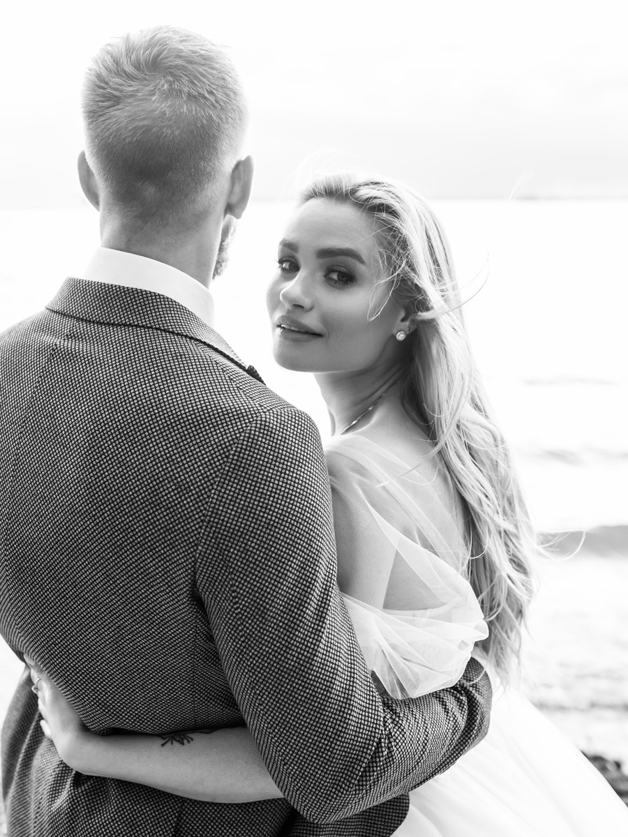 Виктория и Артем. Свадебный салон-ателье Бонжур в Минске Bonjour