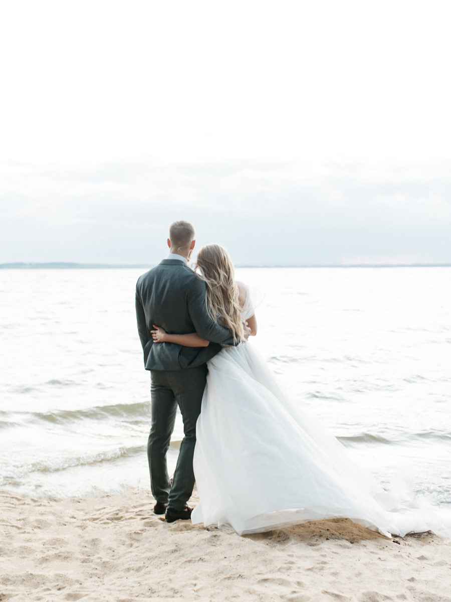 Виктория и Артем. Свадебный салон-ателье Бонжур в Минске Bonjour