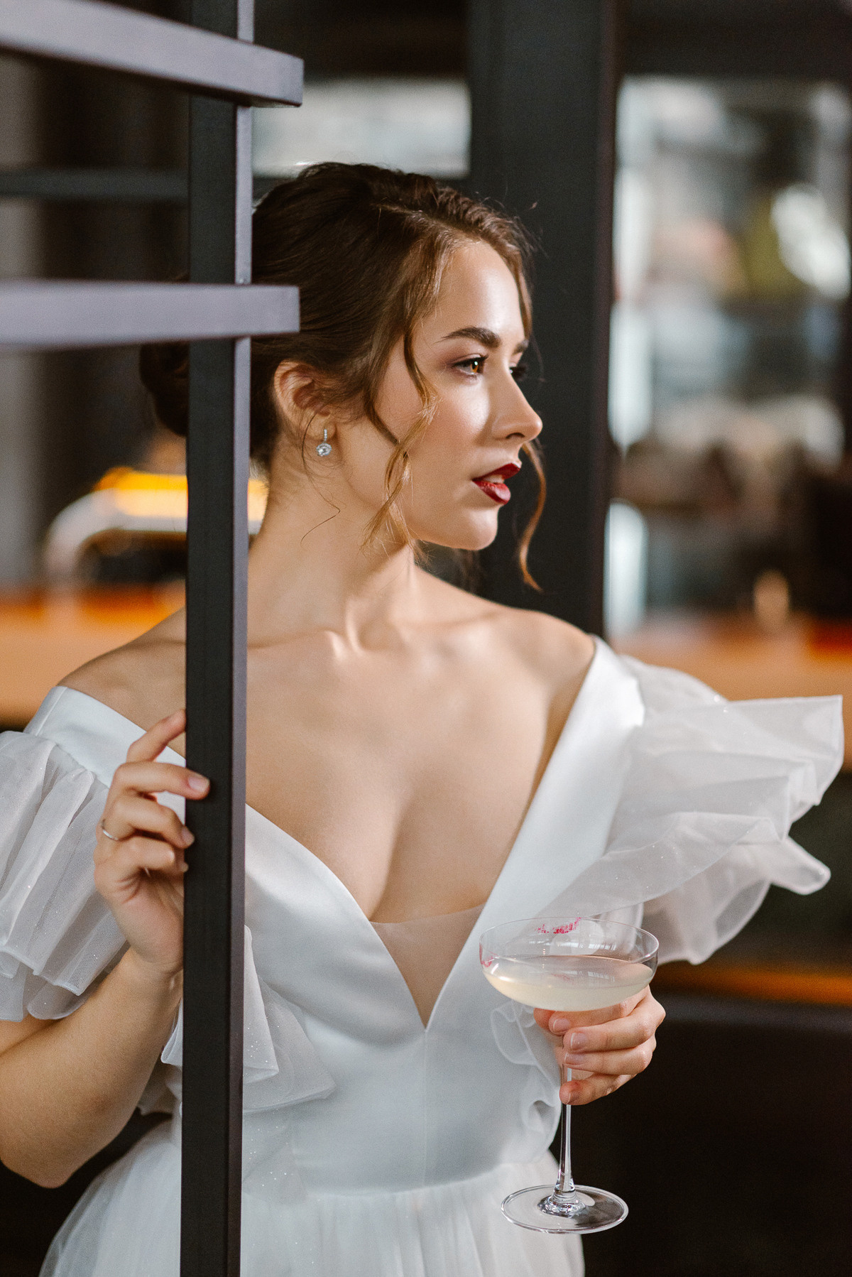 Фотосессия невесты Ирины в свадебном платье Сабина от салона Бонжур. Свадебный салон-ателье Бонжур в Минске Bonjour