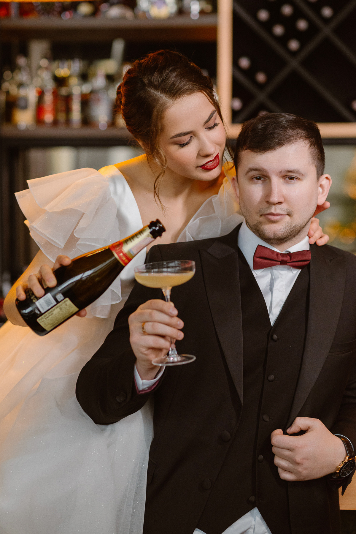 Фотосессия невесты Ирины в свадебном платье Сабина от салона Бонжур. Свадебный салон-ателье Бонжур в Минске Bonjour