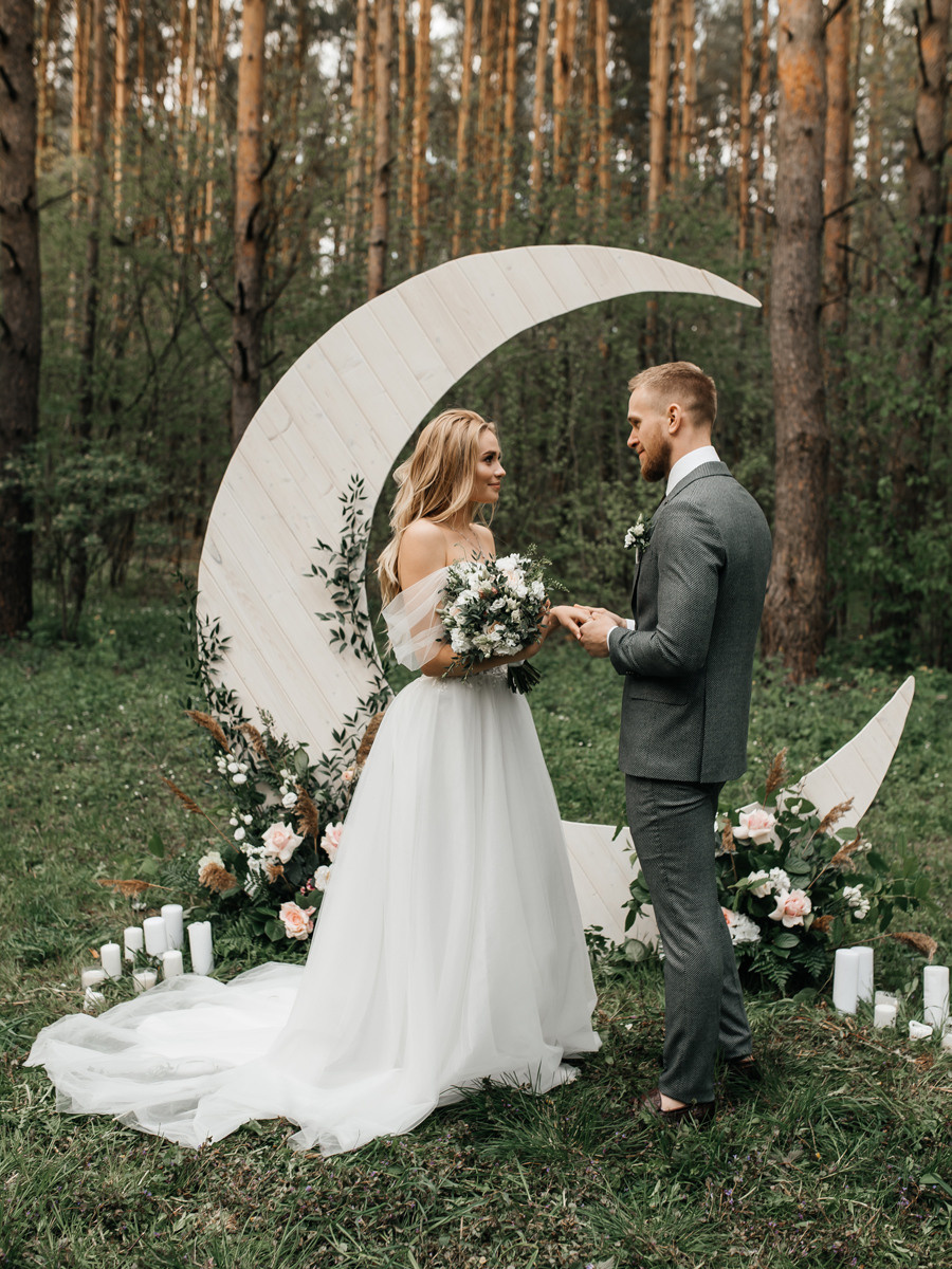 Виктория и Артем. Свадебный салон-ателье Бонжур в Минске Bonjour