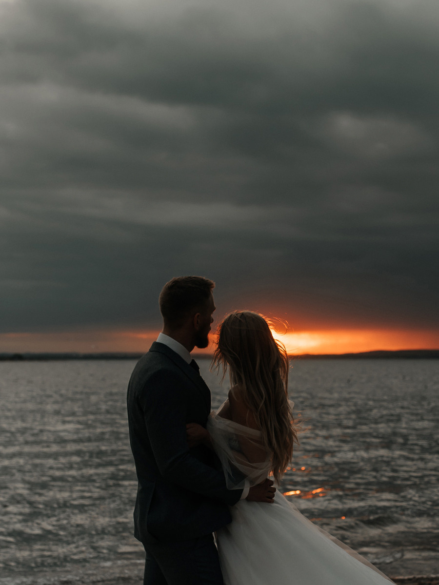 Виктория и Артем. Свадебный салон-ателье Бонжур в Минске Bonjour