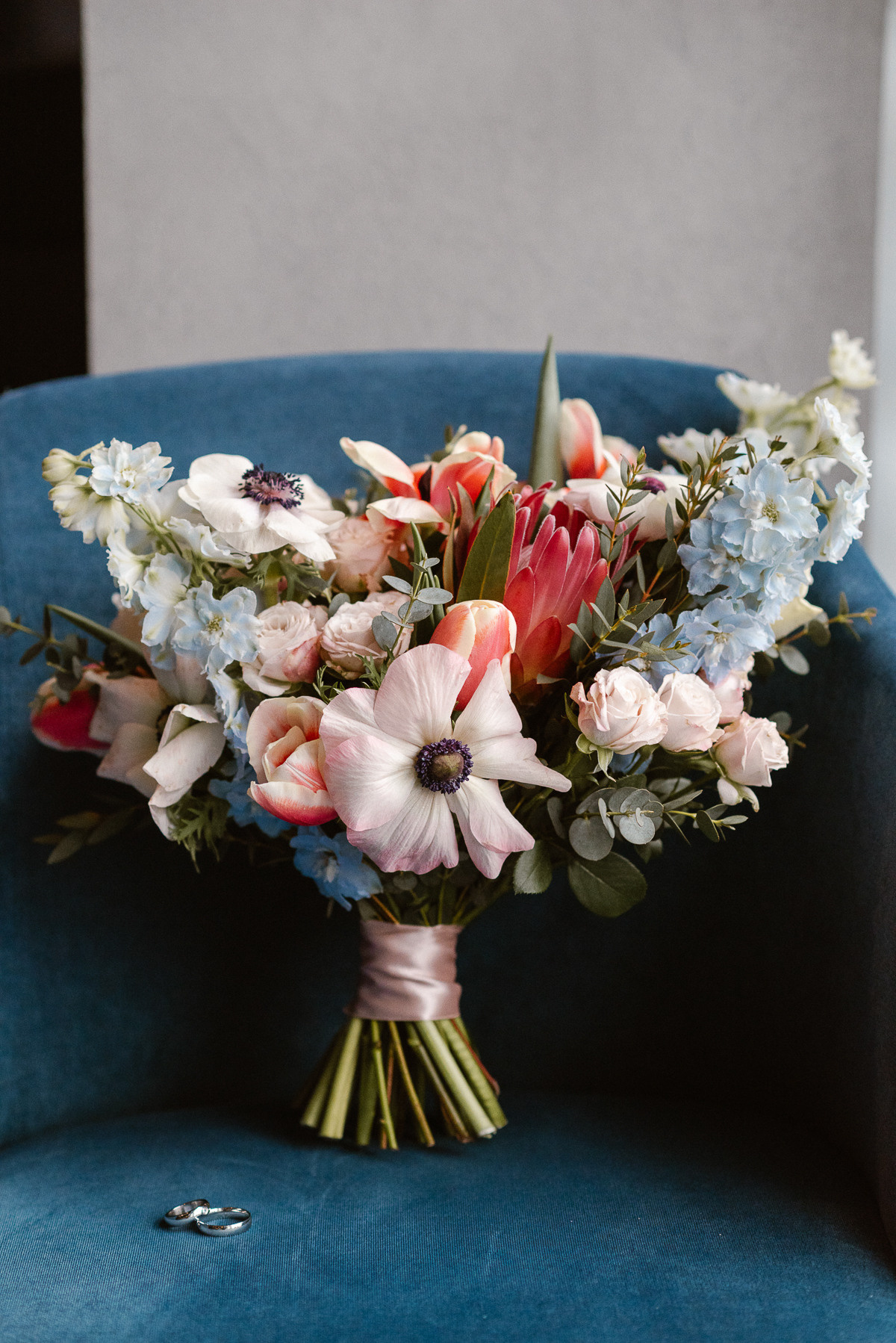 Фотосессия невесты Ирины в свадебном платье Сабина от салона Бонжур. Свадебный салон-ателье Бонжур в Минске Bonjour