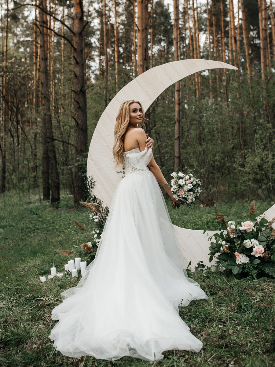 Виктория и Артем. Свадебный салон-ателье Бонжур в Минске Bonjour